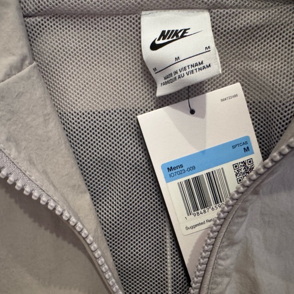 Nike Air Men's Gray and Black Full Zip Woven Jacket Medium NWT - Picture 5 of 10